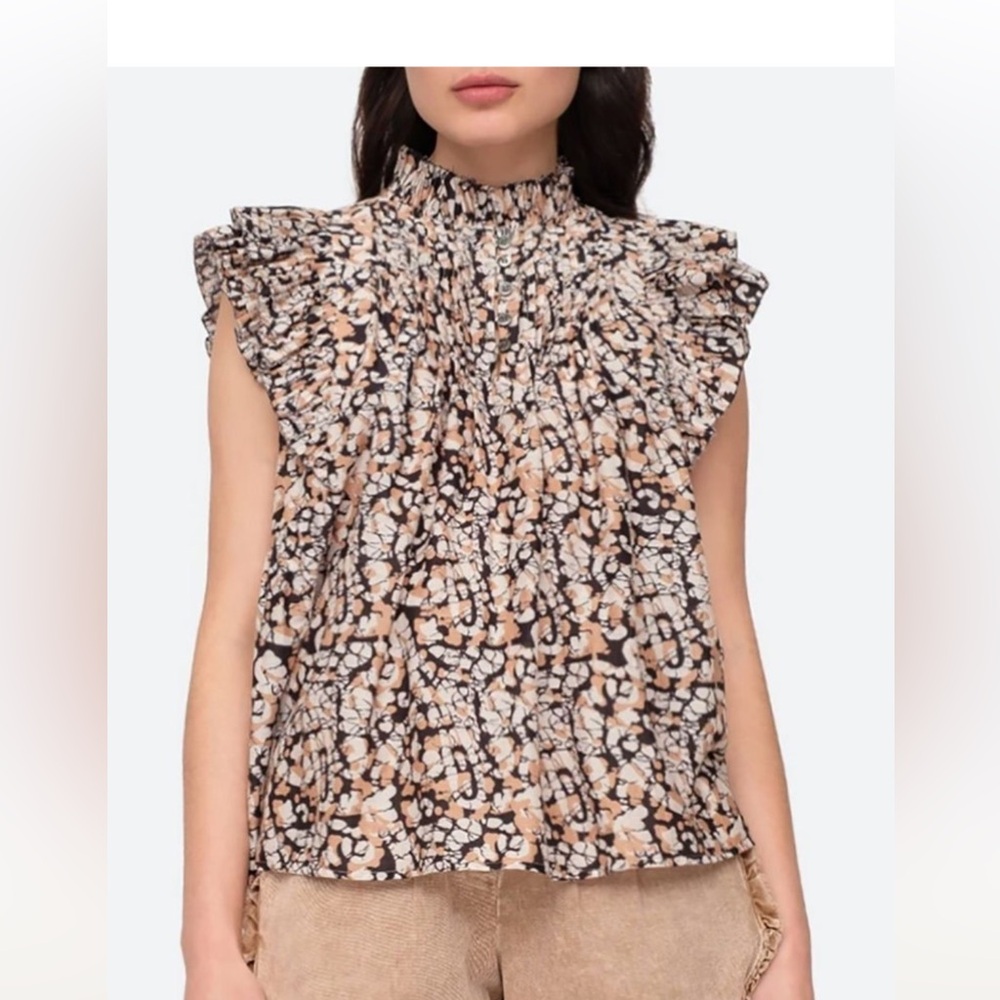 Sea Sleeveless Top with ruffled shoulders